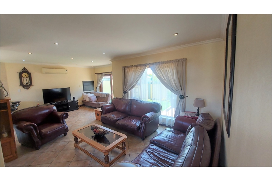 3 Bedroom Property for Sale in Melodie North West